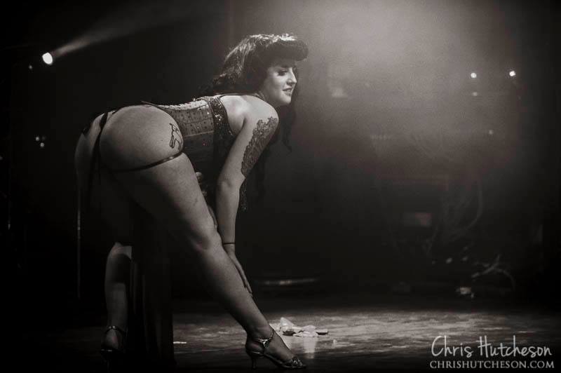 1510615_10152214097439083_421398750_n