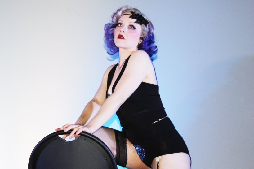 559870_10202092323344053_1186261415_n