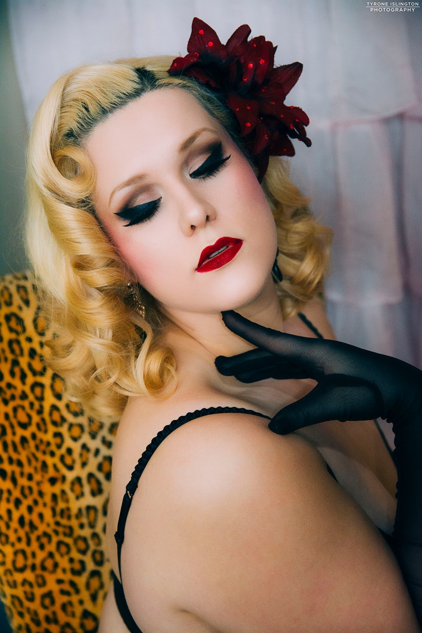 Model/MUA: Dolly Monroe Tyrone islington Photography© 2018 All Rights Reserved