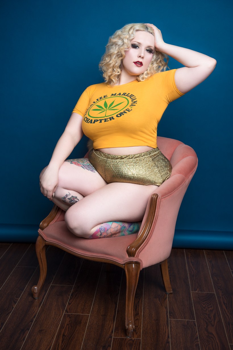 HANNA TSHIRT HOTPANTS SMALL-1