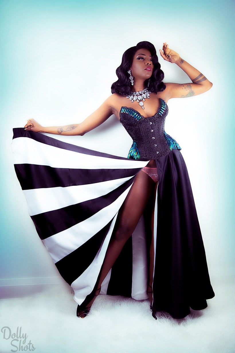 GenieEmeraldB&W4_LogoS